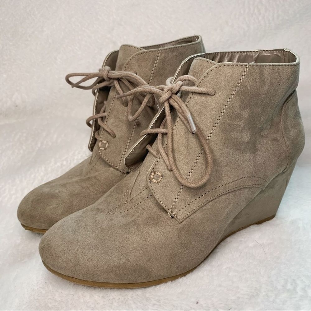 Charolette Russe Tan Suede Lace Up Wedges